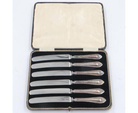 Cased set of six hallmarked silver handle butter knives. UK P&amp;P Group 1 (£16+VAT for the first lot and £2+VAT for subsequ
