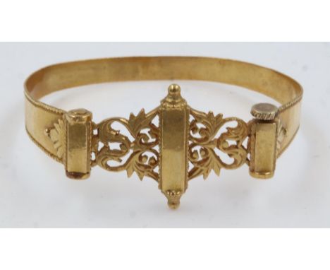 Unmarked Eastern gold bangle, 17.2g. UK P&amp;P Group 0 (£6+VAT for the first lot and £1+VAT for subsequent lots)