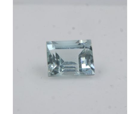 Loose natural 1.7ct aquamarine. UK P&amp;P Group 0 (£6+VAT for the first lot and £1+VAT for subsequent lots) 