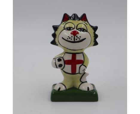 Lorna Bailey Football cat, no cracks or chips, H: 13 cm. UK P&amp;P Group 1 (£16+VAT for the first lot and £2+VAT for subsequ