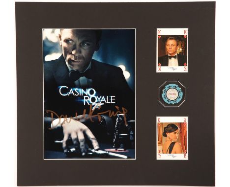 James Bond 007 - Casino Royale (2006) - Professionally matted display with a colour photograph of Daniel Craig, as James Bond