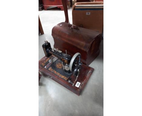 A vintage Kays Worcester new climax sewing machine COLLECT ONLY