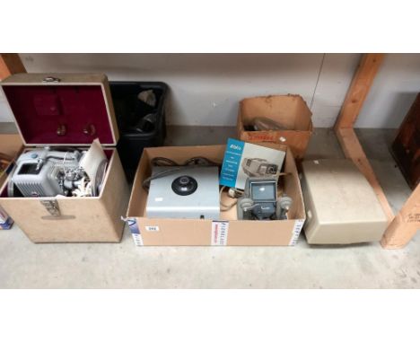 A quantity of vintage slide viewers &amp; projectors COLLECT ONLY