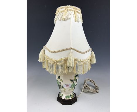 A Masons Chartreuse pattern table lamp, 50 cm