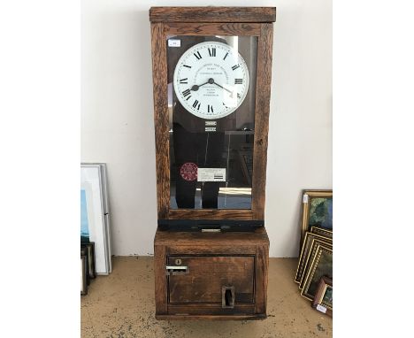 An early 20th Century Gledhill Brook time recorder / clocking-in clock