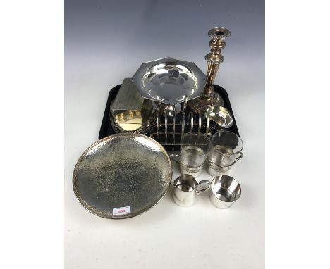 A quantity of electroplate including a 19th century candlestick, a toast rack (a/f), a Walker and Hall strawberry set, a comp