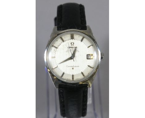 A gentleman's Omega Constellation automatic chronometer wristwatch in stainless steel case. With satin pie pan dial having po