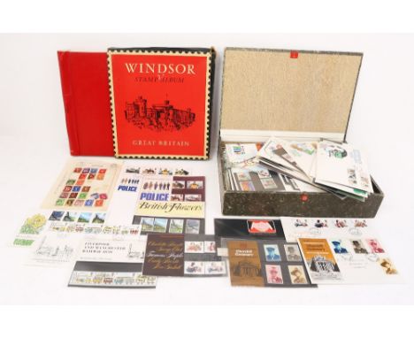 Great Britain Windsor Stamp Album with slipcase, housing volumes 1 &amp; 2 1840 -1976. Very little use only half a dozen stam