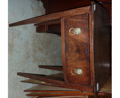 Mahogany side table with single drawer