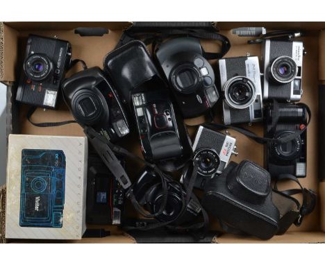 A Tray of Compact Cameras, a Minolta 24 Raoid, Hi-Matic, Ricoh 35 ZF, shutters working, none battery tested, a Leica AF-C1, n