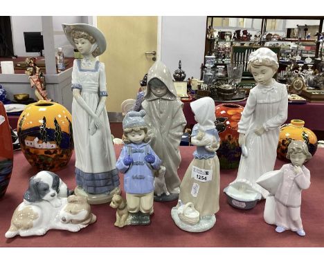 Nao Girl Cleaning Her Feet, 28cm high, hooded boy dog group, lady (repaired, thee others, with four boxes (7).
