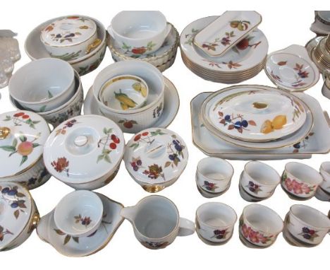 ROYAL WORCESTER EVESHAM TABLEWARE - 50 plus pieces to include six covered dishes, various sizes, flan dishes, 27cms diameter 