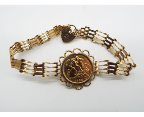 Half Sovereign Gold Bracelet - Elizabeth II 1982 gold half sovereign in 9ct gold gate bracelet with heart padlock clasp, tota