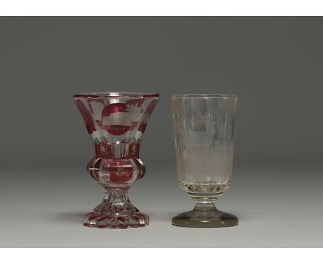 Bohemia - Pair of engraved glasses, one with a deer design and one in multi-layered glass with a city design. - Weight: 879 g