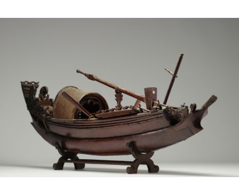 China - Carved wooden junk, 19th century. - Weight: 3.10 kg - Shipping unavailable - Region: Chine - Sizes: H 420MM X L 1030M