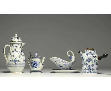 Set of four German blue-white porcelains, a coffee pot, a teapot, a sauceboat and a chocolate pot, 19th century. - Weight: 3.