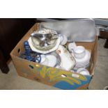 A box of various glass and china to include