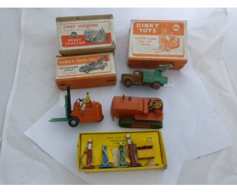 Three boxed Dinky Commercial vehicles including 563 Heavy Tractor, 25x Breakdown Lorry (with original hook) and 14c Coventtry