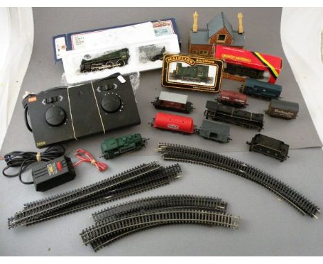 Quantity of OO gauge model railway including boxed Bachmann 'Super Smooth' BR Class 4 4-6-0 Standard Loco, boxed Hornby R353 