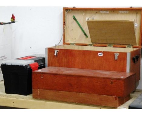 Large quantity of vintage Meccano, possible Outfit no. 10 and more in two wooden cases plus a tool box, overall condition is 