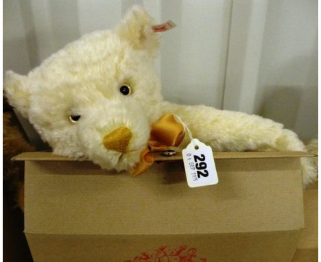 Ltd Edn boxed Steiff British Collector's 2000 Teddy Bear Champagne 40cm with growler in excellent condition with certificate