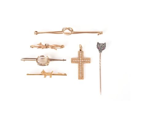 A small quantity of jewellery items, including a 19th century seed-pearl gold cruciform pendant, a 19th century rose-cut diam