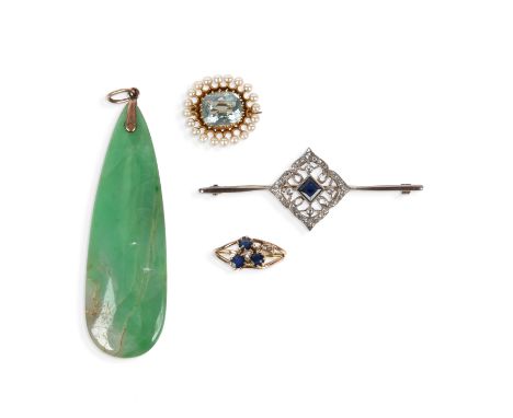 A small quantity of jewellery, including a jade drop pendant, a sapphire and diamond-set gold ring, an Edwardian sapphire and