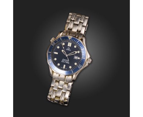 A steel 'Seamaster Professional' wristwatch by Omega, signed black dial, date aperture and sweep seconds, automatic winding, 
