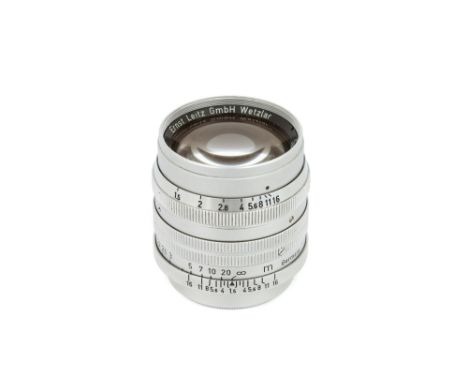 A Leitz Summarit f/1.5 50mm Lens, 1957, chrome, serial no. 1528163, body, VG-E, elements, VG, some very light cleaning marks 