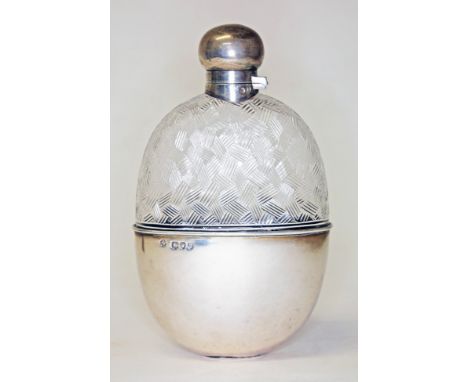 A Victorian silver and etched glass hip flask, of oval form with bayonet fitting, William Hutton &amp; Sons, London 1895, len