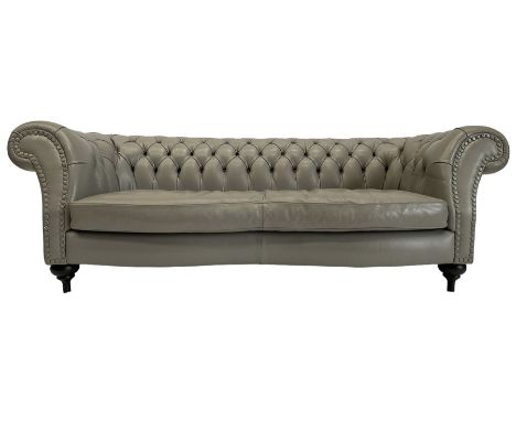 Three seat Chesterfield sofa, upholstered in grey buttoned leatherDimensions: Height:&nbsp;80cm&nbsp; Length/Width:&nbsp;225c