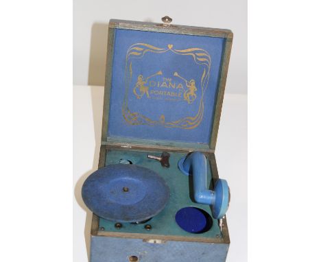 A vintage 'The Diana' portable gramophone 20x20x8cm 