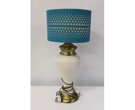 A stylish ceramic table lamp &amp; shade h58cm 