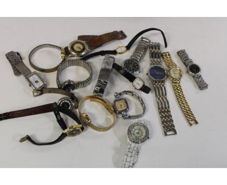 A job lot of assorted vintage watches 