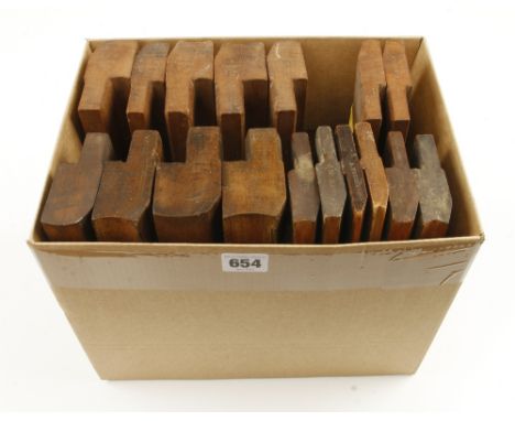 17 H &amp; R moulding planes G