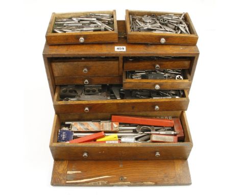 An engineers 8 drawer tool chest by NEILSEN with tools G+
