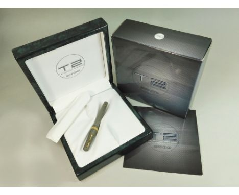 OMAS. An Omas Limited Edition, 75th Anniversary, T2 fountain pen, c.2000. 18ct. gold, mono-toned nib, engraved 75 years, M. T