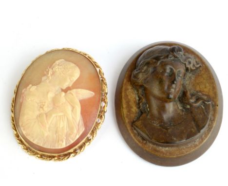 A 9ct yellow gold framed oval cameo brooch and a further portrait brooch (2).