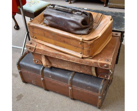 Unrestored Antique Louis Vuitton shoe trunk - Pinth Vintage Luggage