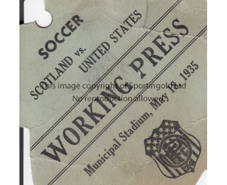1935 USA - SCOTLAND    United States v Scotland played 18 May 1935 at the Municipal Stadium (Polo Grounds), New York. Rare wo