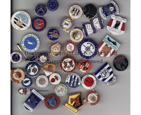 ENGLISH LEAGUE FOOTBALL BADGES      Thirty seven badges from the 1960's - 1980's including Manchester United, Tottenham, Sund