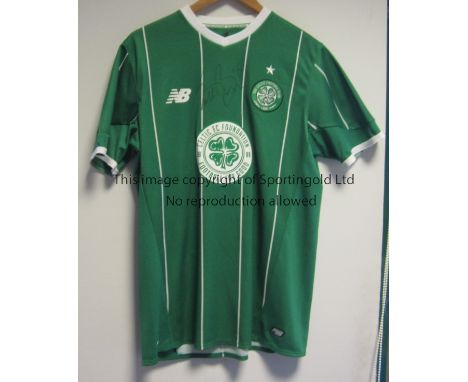 SCOTT BROWN - CELTIC      Scott Brown Glasgow Celtic match -worn shirt and signed by Brown on both front and back. Green shor
