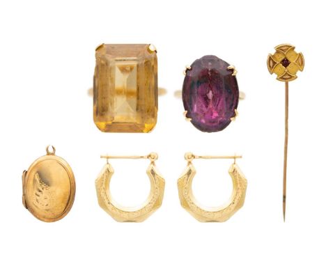 A selection of 9ct jewels. To include a paste set stick pin, a pair of hollow hoop earrings, a 9k front and back small oval l
