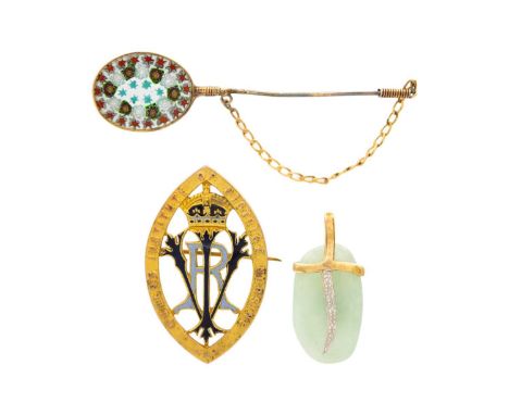 A selection of 9k gold items with an Italian Murano glass pin. Including a jade pendant, Birmingham hallmarked, 3.2cm drop, 1