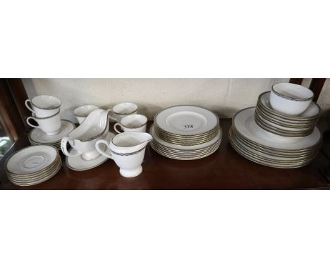 Royal Worcester dinner service - Francesca