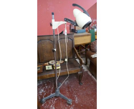 Solux heat lamp