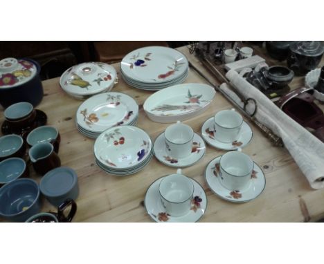 A quantity of Royal Worcester "Evesham Vale" tea and dinnerware 