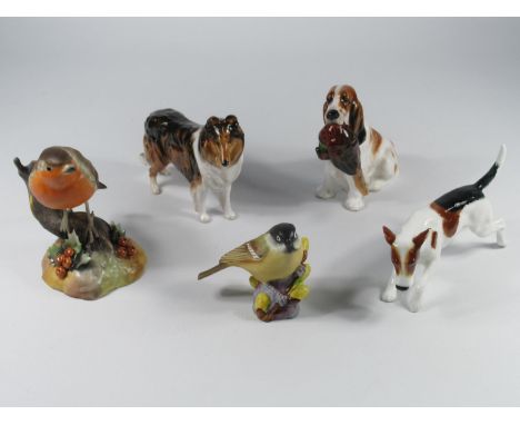 ROYAL DOULTON BONE CHINA GROUP OF A SPANIEL WITH A PHEASANT, HN 1029 (H. 9.4 CM), A COLLIE, HN 1059 (L. 12 CM) AND A TERRIER,