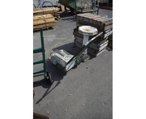 VINTAGE WHITE LINE MARKER