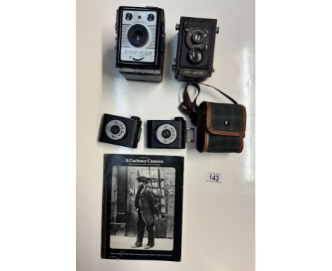 A quantity of vintage cameras including Voigtlander, Coronet box cameras &amp; 2 VP Twins